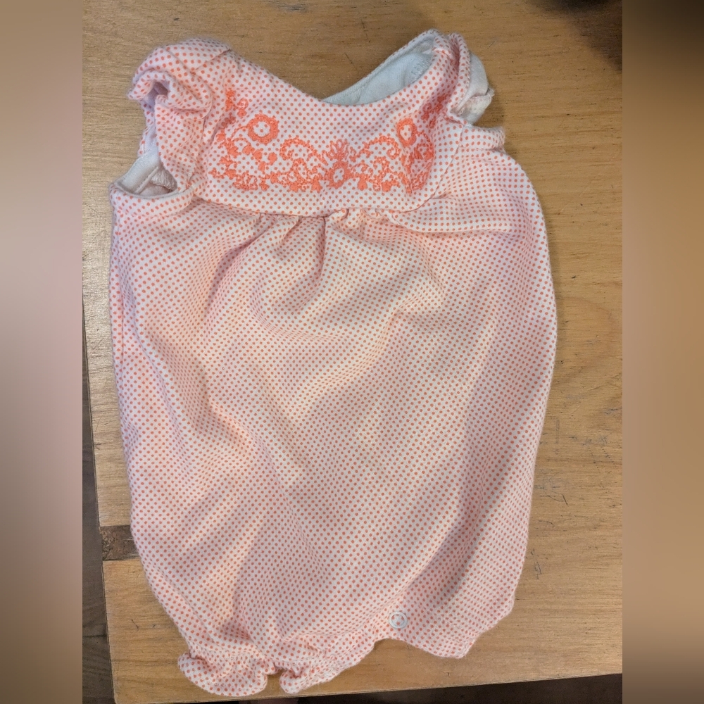 Cute girls Gymboree onesie newborn